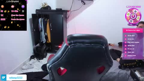 Snapshot of michael_kendall0 chatting on 02.15.25 michael independent model online show from 02.15.25