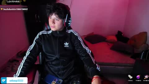 Snapshot of michael_kendall0 chatting on 03.08.25 michael independent model online show from 03.08.25