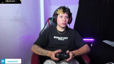 Snapshot of michael_kendall0 chatting on 10.11.25 michael independent model online show from 10.11.25