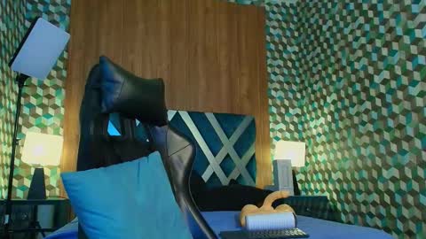 Snapshot of michael_magno chatting on 10.28.25 Michael Stevens online show from 10.28.25