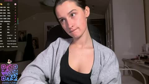 Snapshot of michael_pors chatting on 04.24.26 Emily online show from 04.24.26