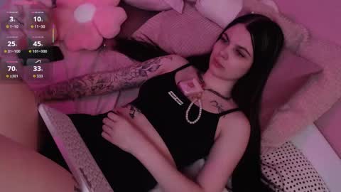 Kate online show from 04.13.26