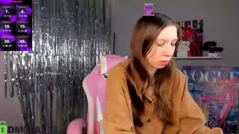 Snapshot of michele_mack chatting on 01.10.25 michele_mack online show from 01.10.25