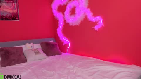 Snapshot of michele_mack chatting on 12.01.25 michele_mack online show from 12.01.25