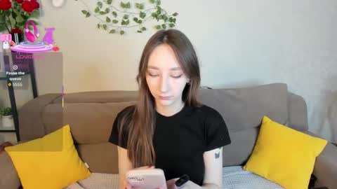 Michelle online show from 11.04.25