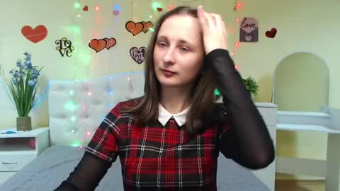 Snapshot of michellee11 chatting on 02.28.25 Michel online show from 02.28.25