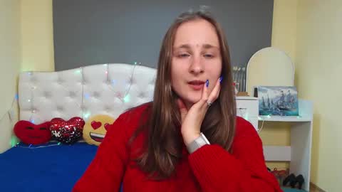 Snapshot of michellee11 chatting on 12.05.25 Michel online show from 12.05.25