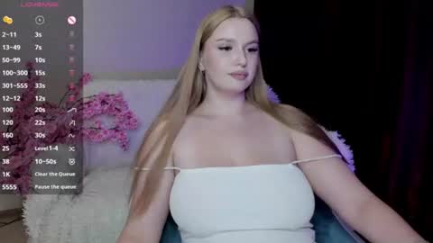 Snapshot of michellemilerr chatting on 07.19.26 michellemilerr online show from 07.19.26