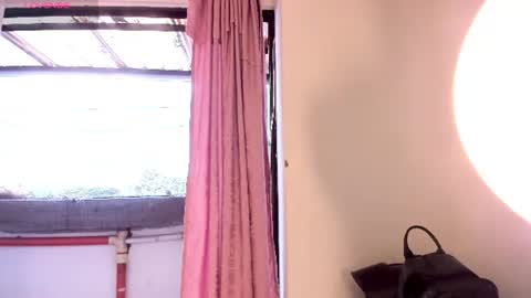 michellepreston_ online show from 07.06.26