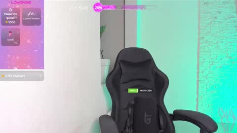 Michellee online show from 02.26.25