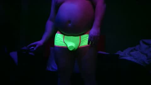 Snapshot of mickdollz chatting on 12.03.25 mickdollz online show from 12.03.25