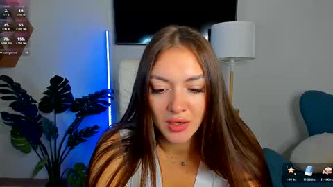 Snapshot of micky___love chatting on 10.08.25 micky___love online show from 10.08.25