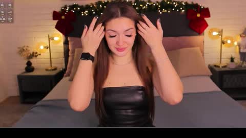 micky___love online show from 12.14.25