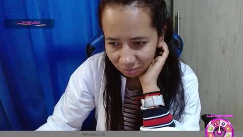 Snapshot of miculohot chatting on 03.18.26 vanesa sexy online show from 03.18.26