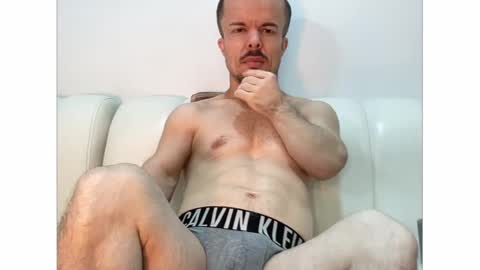 Snapshot of midgettripod1 chatting on 09.25.25 Aaron online show from 09.25.25