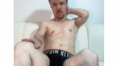 Snapshot of midgettripod1 chatting on 10.11.25 Aaron online show from 10.11.25