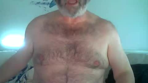 Snapshot of midhir chatting on 02.18.26 kike online show from 02.18.26