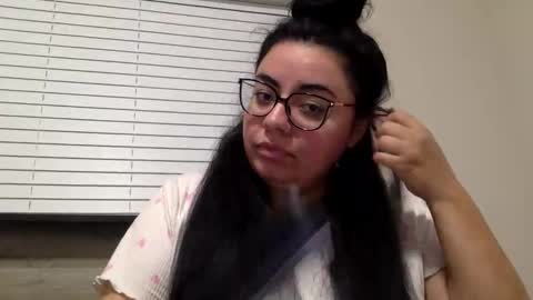 midnightbruja111 online show from 10.19.25