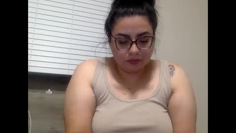 midnightbruja111 online show from 11.02.25