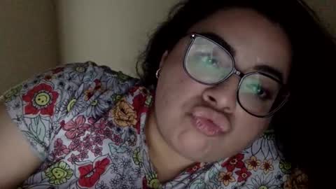 midnightbruja111 online show from 02.17.26