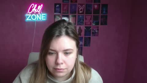 Snapshot of midnightmariana chatting on 10.31.25 Mariana online show from 10.31.25