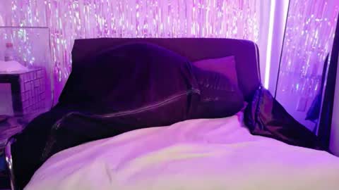 Snapshot of midnightrose11 chatting on 06.23.26 Midnightrose online show from 06.23.26