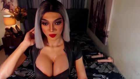 KATE online show from 01.20.25