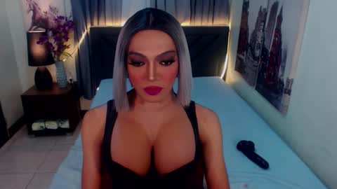 KATE online show from 12.15.25