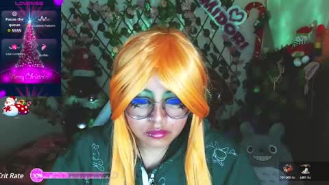 Snapshot of midoriquinn chatting on 12.11.24 Midori 7u7 online show from 12.11.24