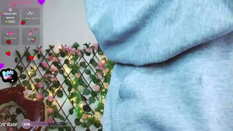 Snapshot of midoriquinn chatting on 01.24.25 Midori 7u7 online show from 01.24.25