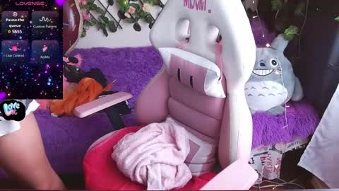 Snapshot of midoriquinn chatting on 01.27.25 Midori 7u7 online show from 01.27.25