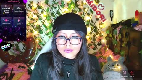 Snapshot of midoriquinn chatting on 02.01.25 Midori 7u7 online show from 02.01.25