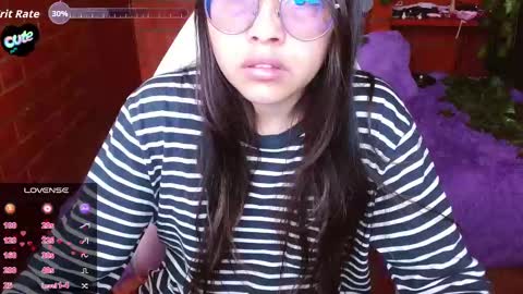 Snapshot of midoriquinn chatting on 09.10.25 Midori 7u7 online show from 09.10.25