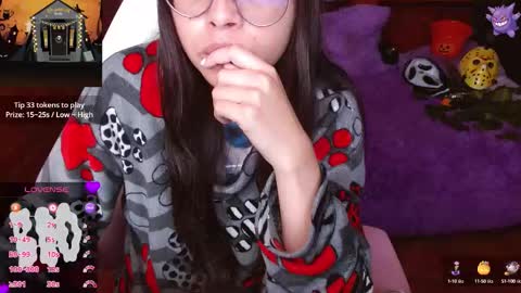 Snapshot of midoriquinn chatting on 10.04.25 Midori 7u7 online show from 10.04.25