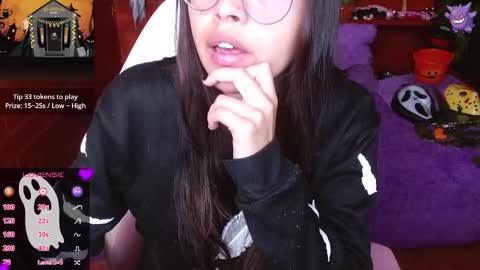 Snapshot of midoriquinn chatting on 10.12.25 Midori 7u7 online show from 10.12.25