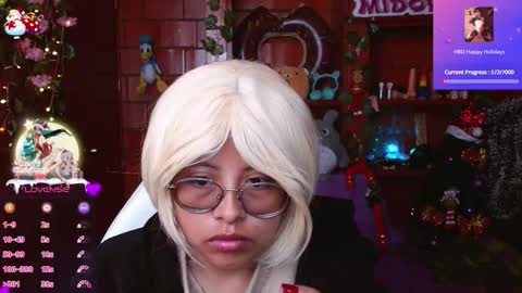 Snapshot of midoriquinn chatting on 12.15.25 Midori 7u7 online show from 12.15.25