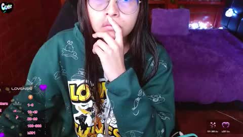 Snapshot of midoriquinn chatting on 02.20.26 Midori 7u7 online show from 02.20.26