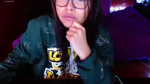 Snapshot of midoriquinn chatting on 02.25.26 Midori 7u7 online show from 02.25.26