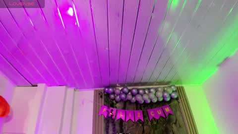 midory_ online show from 11.30.25