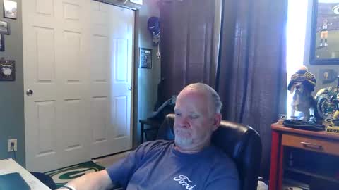 Snapshot of midwestdad09 chatting on 06.06.26 midwestdad09 online show from 06.06.26
