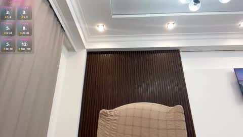 Mia online show from 12.04.25