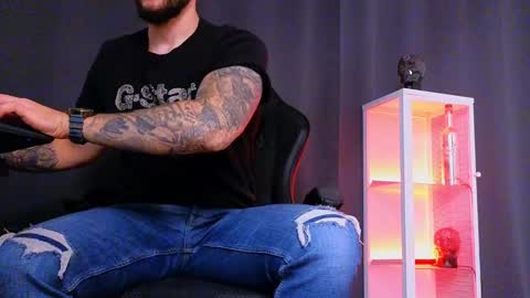 MightyAaron online show from 02.14.25