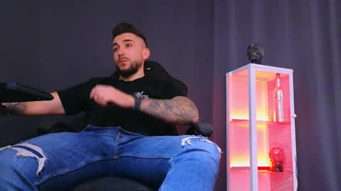 MightyAaron online show from 02.22.25