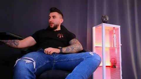 MightyAaron online show from 02.26.25