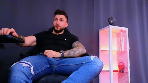 MightyAaron online show from 03.03.25