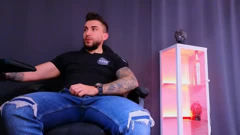 MightyAaron online show from 03.05.25