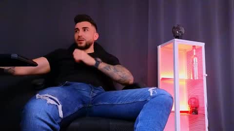 MightyAaron online show from 03.12.25