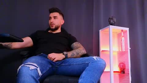 MightyAaron online show from 03.12.25