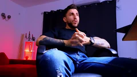 MightyAaron online show from 09.10.25