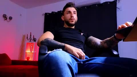 MightyAaron online show from 09.12.25